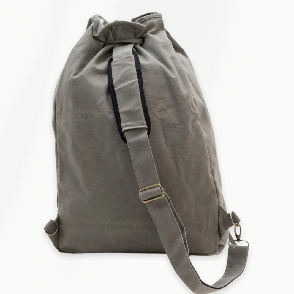 Duffel Bag sporttas grijs met verstelbare draagband en verstevigde bodem