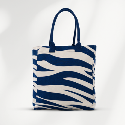 shopping Onda van canvas met blauwe print achterkant weergegeven voor dagelijks gebruik